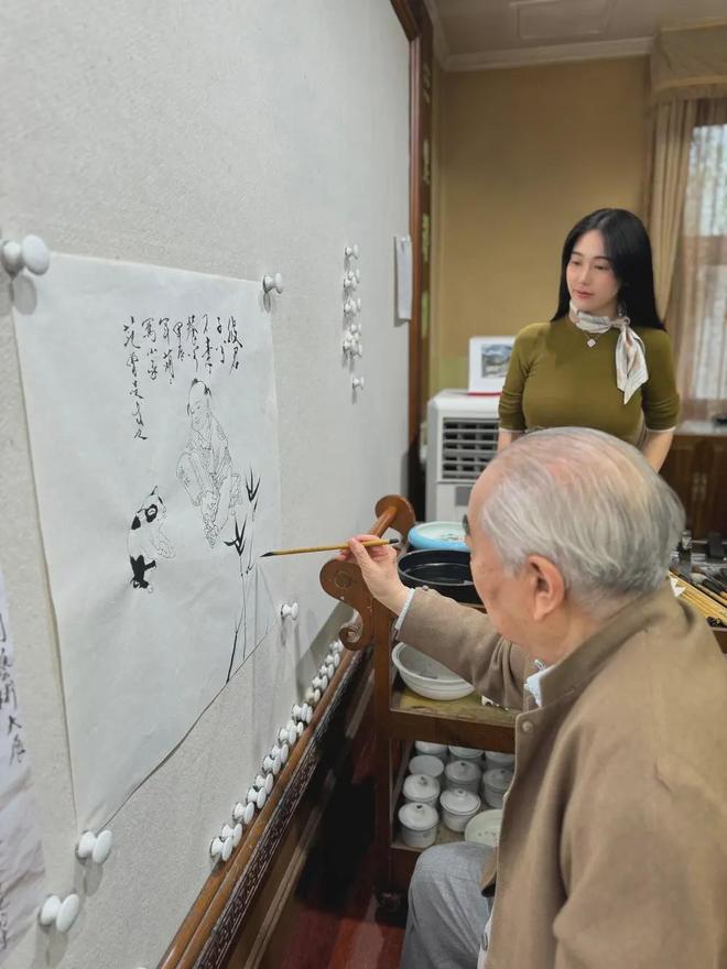 网曝继子与娇妻同伙直播甩卖亲签版画开元棋牌范曾被娇妻卷走20亿后续！(图10)